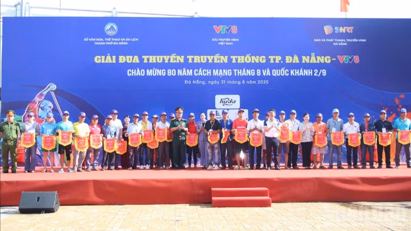 Đà Nẵng khai mạc Giải đua thuyền truyền thống thành phố Đà Nẵng-VTV8 
