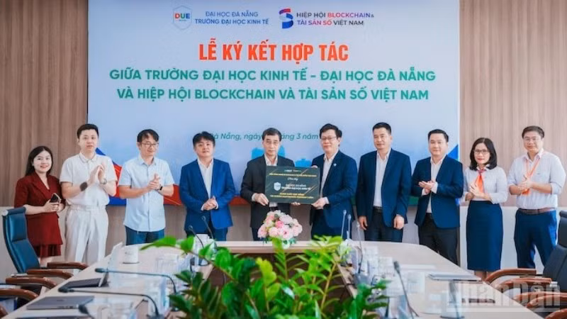 ndo_br_tai-tro-hoc-bong-4618.jpg