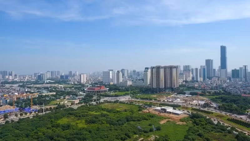 Một góc trung tâm Hà Nội. (Ảnh DUY LINH)