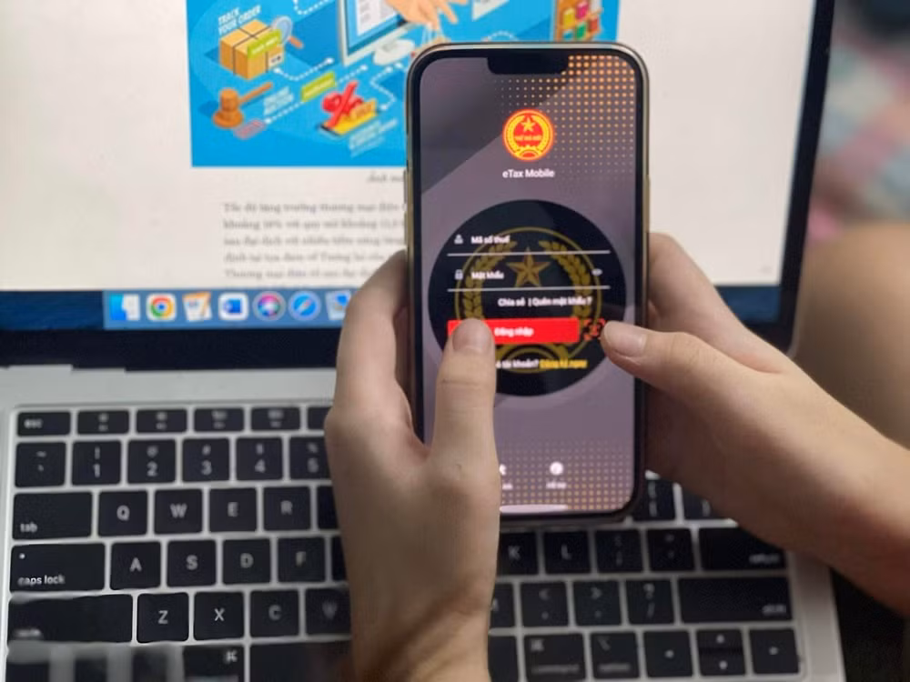 Ứng dụng eTax Mobile hỗ trợ người nộp thuế thực hiện nghĩa vụ thuế tr&ecirc;n điện thoại. (Ảnh: M.P)