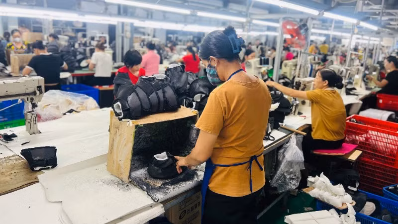 Nhiều chính sách mới được triển khai nhằm giảm chi phí và tạo thuận lợi cho hoạt động sản xuất, kinh doanh. (Ảnh: Minh Phương)