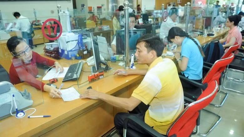 Ngân hàng tăng cường minh bạch thông tin lãi suất cho vay. 