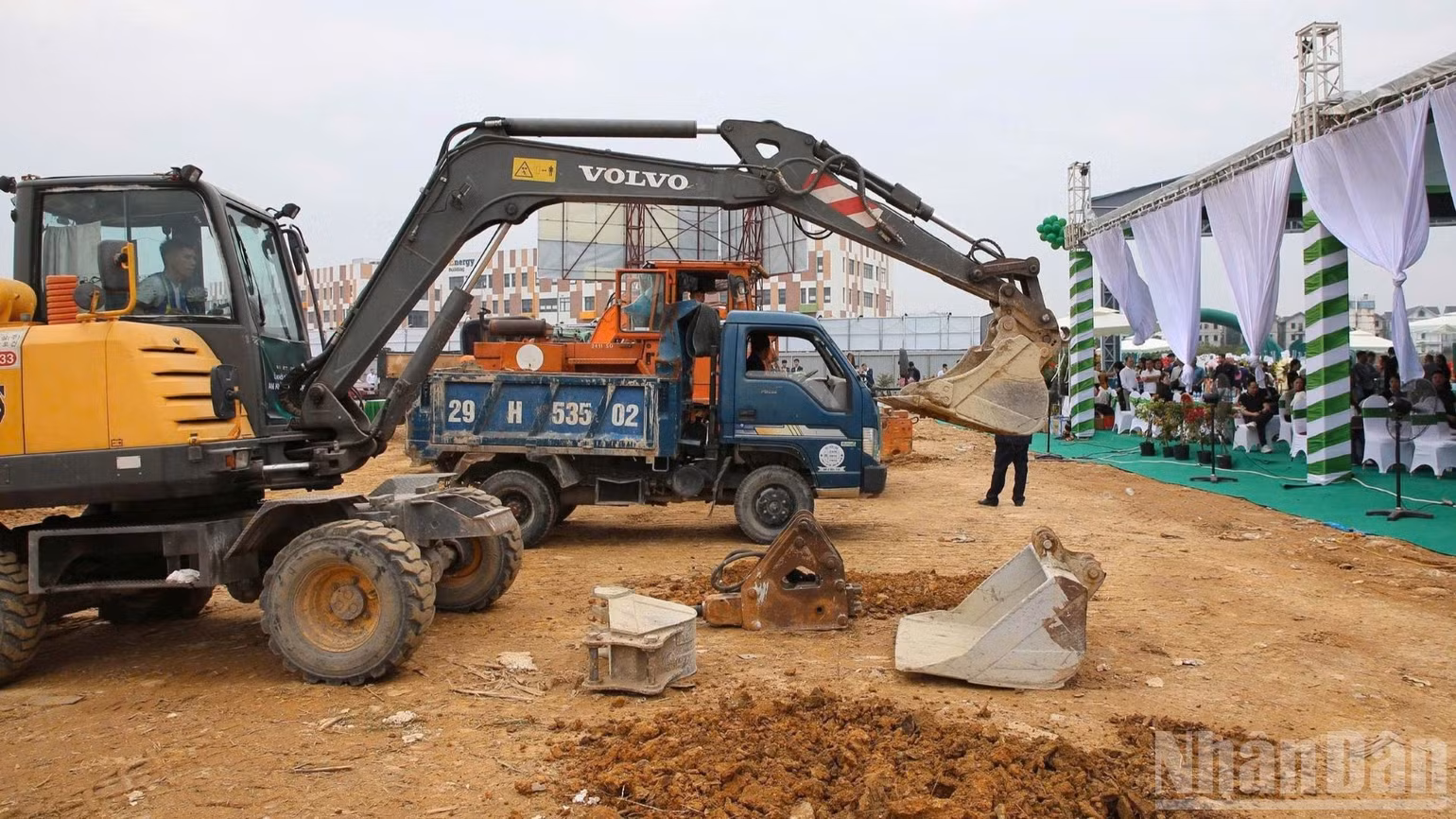 ndo_br_khoicong4.jpg