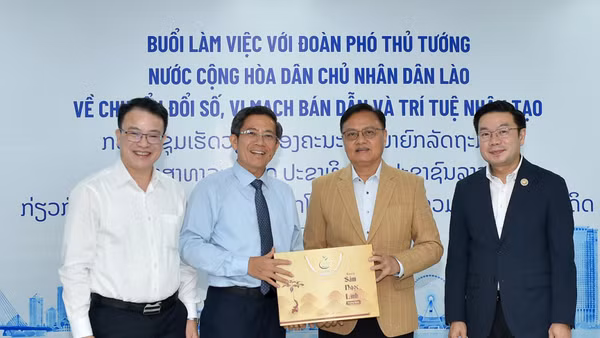 Việt Nam và Lào hướng đến mở rộng quan hệ trong lĩnh vực chuyển đổi số, bán dẫn, AI. (Ảnh: Bộ Tài chính)