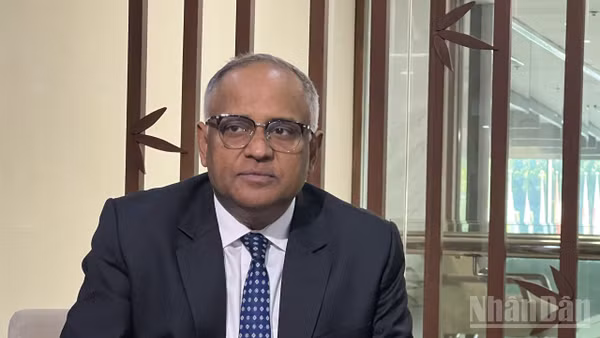 Ông Shantanu Chakraborty, Giám đốc Quốc gia Ngân hàng Phát triển châu Á (ADB) tại Việt Nam. (Ảnh: NHA TRANG)