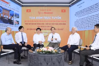 Các đại biểu tham gia ý kiến tại tọa đàm.