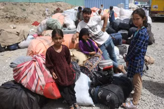 Những người tị nạn Afghanistan mới đến định cư tại một trại tạm thời ở Kabul, Afghanistan, ngày 29/6/2025. (Ảnh: TÂN HOA XÃ)