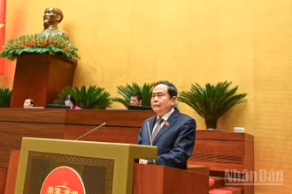 Chủ tịch Quốc hội Trần Thanh Mẫn phát biểu bế mạc Kỳ họp thứ nhất, Quốc hội khóa XVI. (Ảnh: DUY LINH)