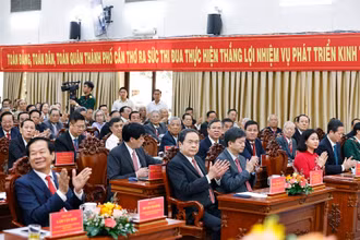 Chủ tịch Quốc hội Trần Thanh Mẫn và đại biểu dự Lễ công bố. (Ảnh: TTXVN)