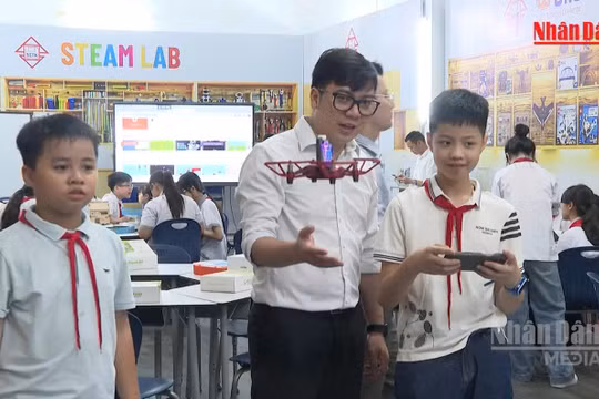 [Video] Nghiêm cấm trường học thu tiền hoạt động giáo dục tăng cường