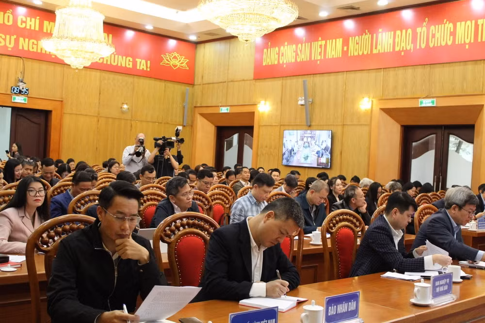 Các đại biểu dự hội nghị.