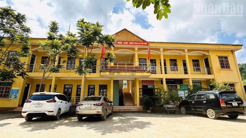 Trụ sở Đảng ủy, Ủy ban nhân dân, Hội đồng nhân dân xã Tân Văn, tỉnh Lạng Sơn.