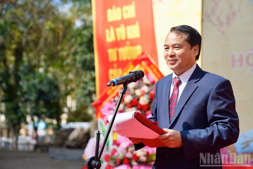 ndo_br_dat07793.jpg