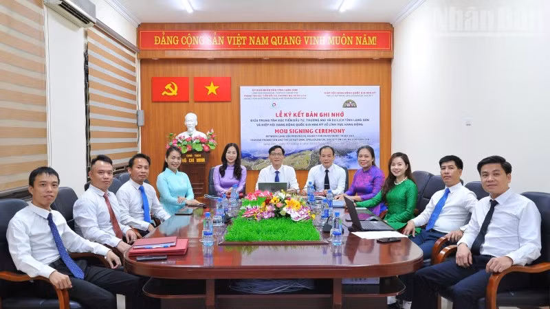 Lễ ký kết Biên bản ghi nhớ hợp tác giữa Trung tâm Xúc tiến Đầu tư, Thương mại và Du lịch tỉnh Lạng Sơn với Hiệp hội hang động quốc gia Hoa Kỳ.