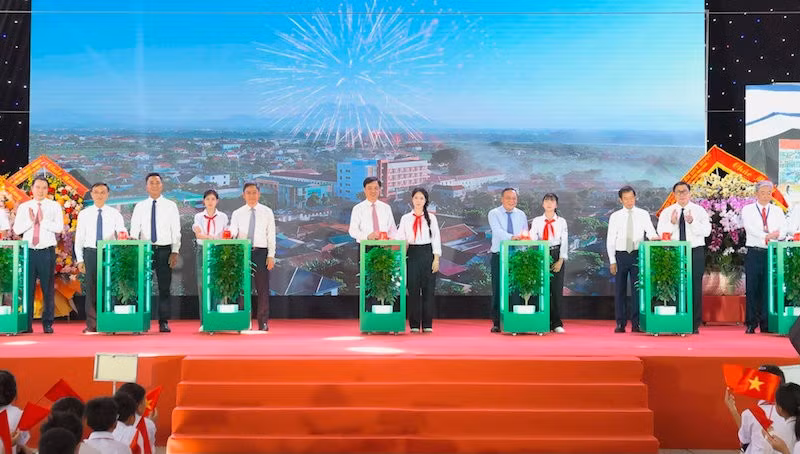 khai-giang-1.jpg