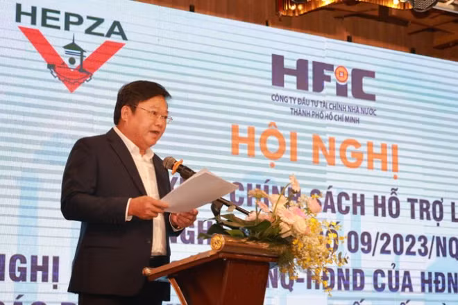 Công ty Đầu tư Tài chính nhà nước và Ban Quản lý các Khu chế xuất và công nghiệp Thành phố Hồ Chí Minh phối hợp tổ chức Hội nghị triển khai thực hiện chính sách hỗ trợ lãi suất ưu đãi đến các doanh nghiệp đóng trong khu chế xuất và khu công nghiệp. (ảnh: QUÝ HIỀN)