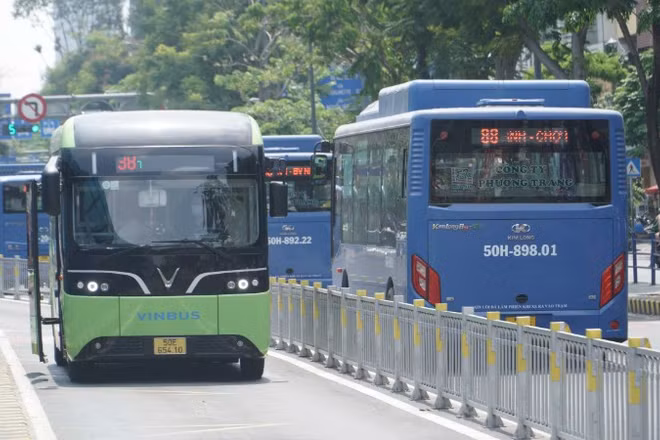 Thành phố Hồ Chí Minh áp dụng miễn vé cho 134 tuyến xe buýt đang hoạt động trên địa bàn thành phố kể từ ngày 1/7. (Ảnh: QUÝ HIỀN)