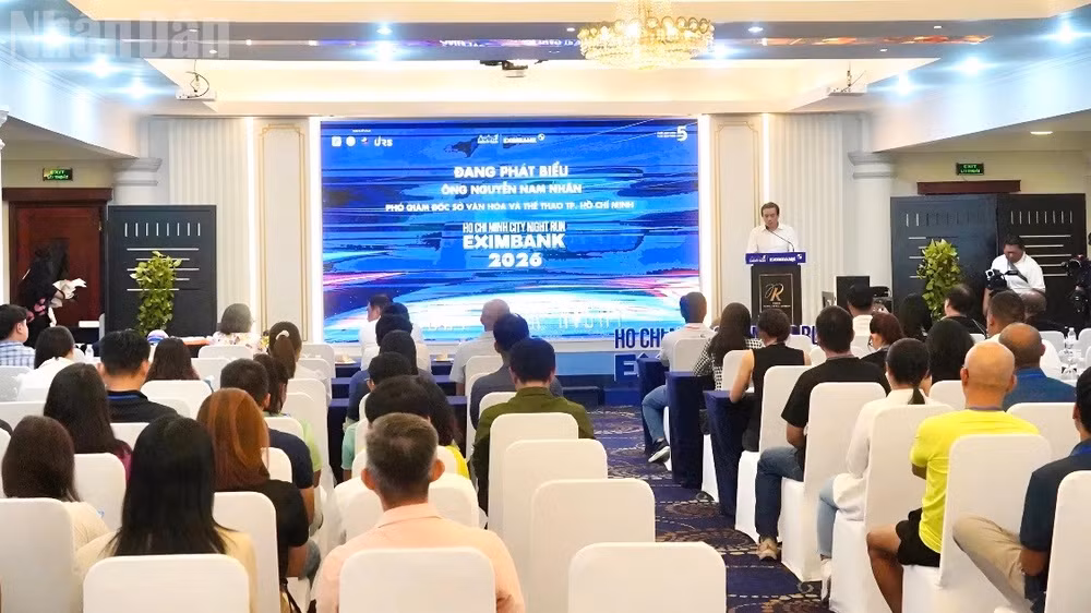Quang cảnh lễ công bố giải chạy đêm Thành phố Hồ Chí Minh 2026. (Ảnh: THÀNH LÊ)