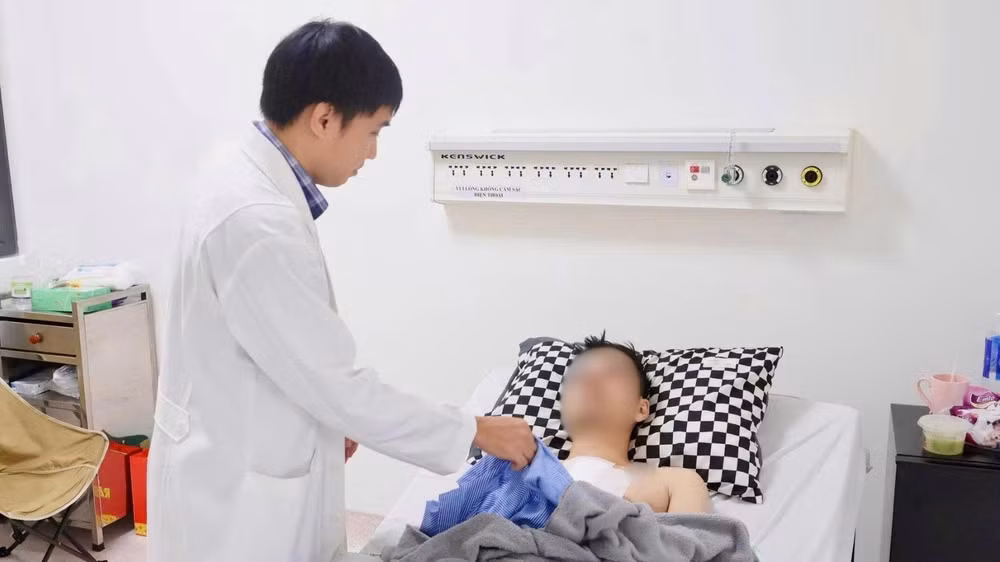 Bệnh nhân T. hồi phục sau phẫu thuật.