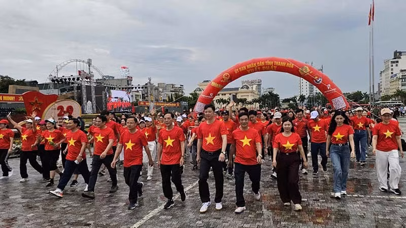 1-lanh-dao.jpg