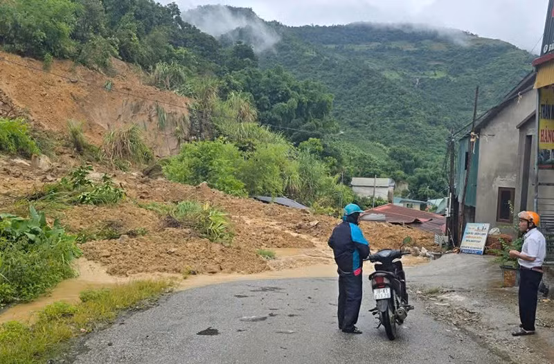 2-muong-lat.jpg