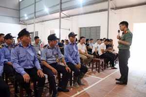Công an tỉnh Thái Nguyên tổ chức tuyên truyền phòng, chống tội phạm lừa đảo trên không gian mạng cho cán bộ, công nhân viên, người lao động trên địa bàn tỉnh. Ảnh: Công an tỉnh Thái Nguyên. 