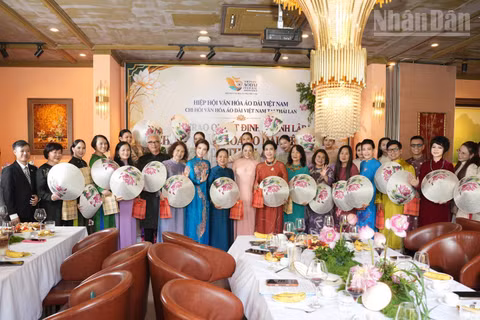 Các đại biểu tham dự sự kiện.