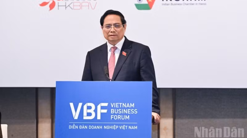Thủ tướng Chính phủ Phạm Minh Chính phát biểu ý kiến tại Diễn đàn Doanh nghiệp Việt Nam (VBF) năm 2025. (Ảnh: TRẦN HẢI)