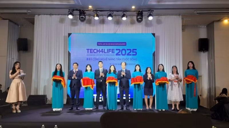 Nghi thức khai mạc Tech4Life 2025.