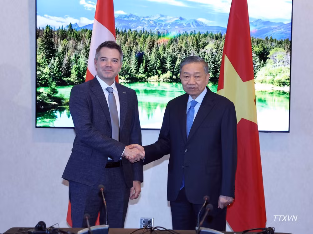 vna-potal-tong-bi-thu-chu-tich-nuoc-to-lam-tiep-mot-so-tap-doan-quy-dau-tu-lon-cua-canada.jpg