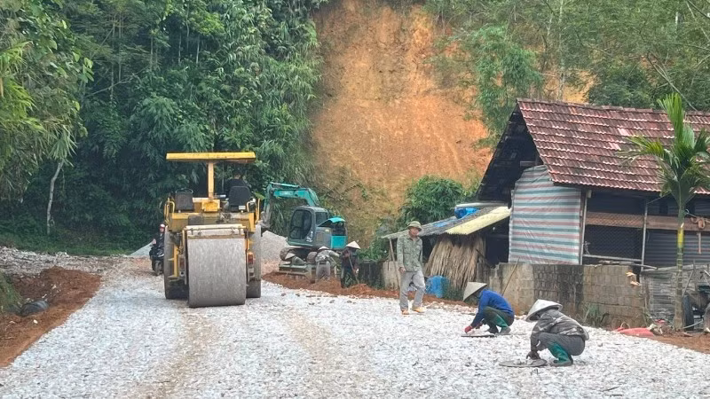 Cải tạo đường nối xã Bạch Thông với xã Yên Phong (tỉnh Thái Nguyên).