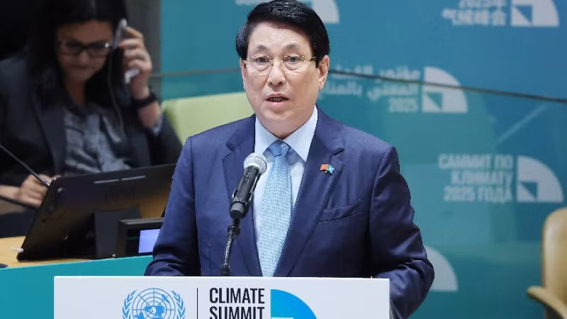 Chủ tịch nước Lương Cường phát biểu tại sự kiện cấp cao toàn cầu đặc biệt về Hành động khí hậu. (Ảnh: LÂM KHÁNH – TTXVN) 