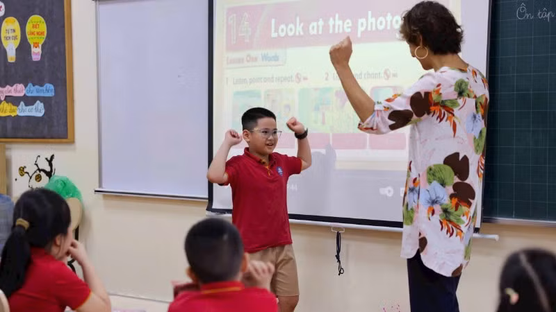 Phát triển năng lực tiếng Anh cho học sinh.