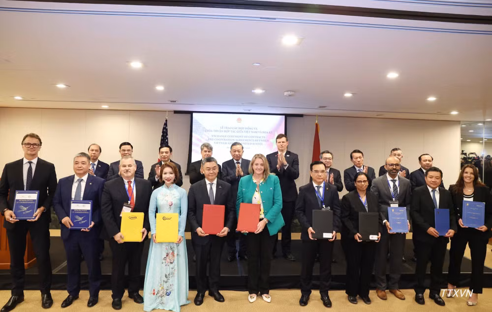 vna-potal-tong-bi-thu-chu-tich-nuoc-to-lam-du-toa-dam-ban-tron-cap-cao-voi-cac-doanh-nghiep-lon-cua-hoa-ky-6775.jpg