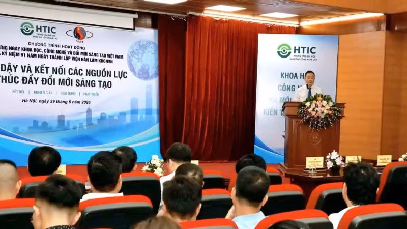Quang cảnh chương trình. (Ảnh: MẠNH XUÂN)