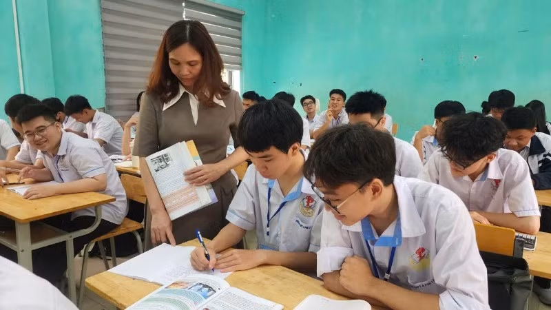 Giờ ôn thi của học sinh Trường trung học phổ thông A Phủ Lý (tỉnh Ninh Bình).