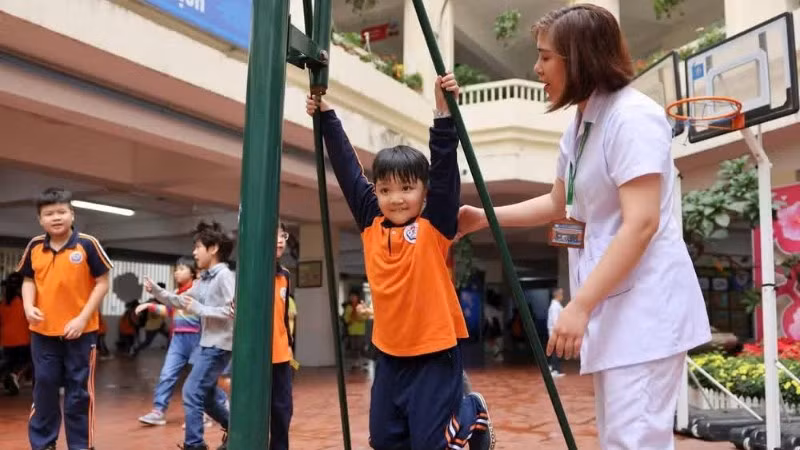 Nâng cao chất lượng y tế học đường. (Ảnh minh họa: THẾ ĐẠI)