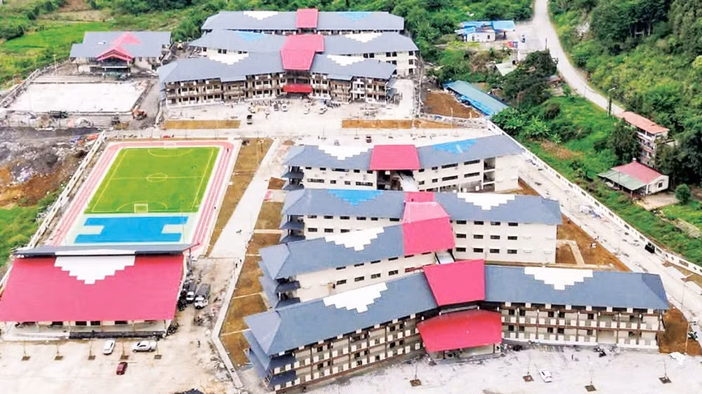 Trường phổ thông nội trú tiểu học và trung học cơ sở Mường Khương là một trong bốn trường của tỉnh Lào Cai hoàn thành mục tiêu xây dựng. (Ảnh: ĐẠI THẮNG)
