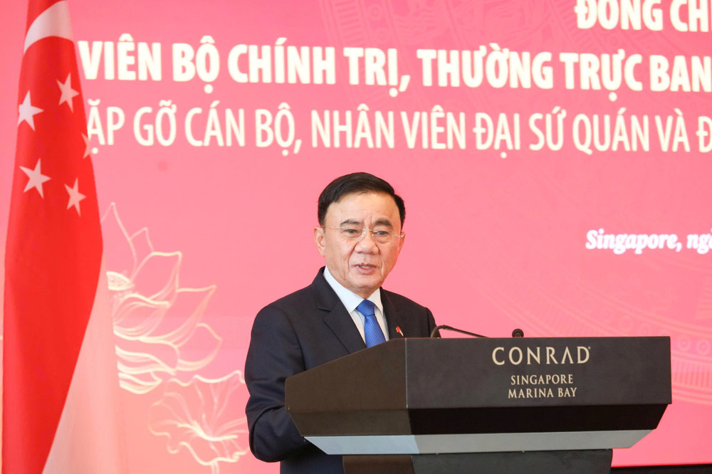 Thường trực Ban Bí thư Trần Cẩm Tú phát biểu tại cuộc gặp gỡ.