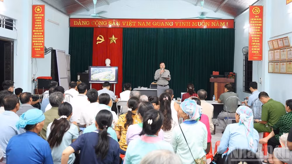 Quang cảnh buổi đối thoại. (Ảnh: CÔNG HẢI)