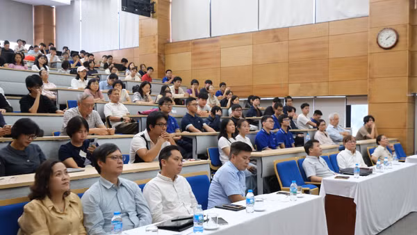 Các đại biểu tham dự bài giảng đại chúng về các giải Nobel khoa học năm 2026. (Ảnh: Nhật Minh)