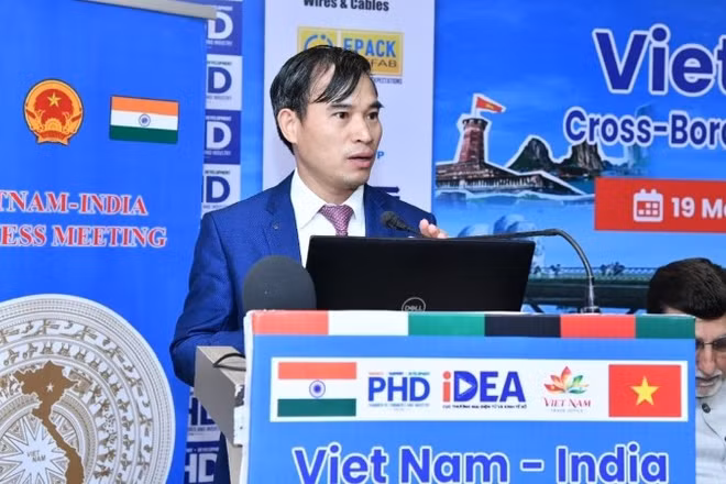 Ông Bùi Trung Thướng – Tham tán Thương mại, Trưởng Thương vụ Việt Nam tại Ấn Độ phát biểu tại Diễn đàn “Thương mại điện tử xuyên biên giới Việt Nam-Ấn Độ”.