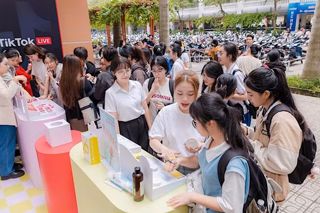 Chương trình TikTok Uni Tour thu hút sự quan tâm của đông đảo sinh viên trên cả nước.