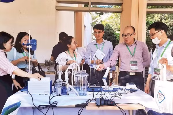 Trưng bày các giải pháp khoa học và công nghệ tại Thành phố Hồ Chí Minh.