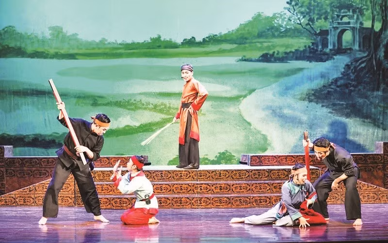 Các vở chèo cổ của Nhà hát Chèo Hà Nội thu hút nhiều tầng lớp khán giả.