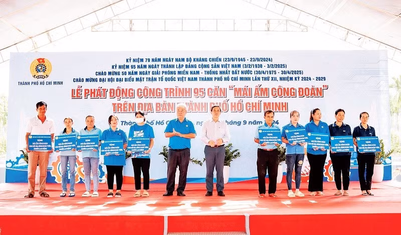 Liên đoàn Lao động Thành phố Hồ Chí Minh phát động xây mới và sửa chữa các “Mái ấm công đoàn” cho công đoàn viên có hoàn cảnh khó khăn trên địa bàn thành phố.