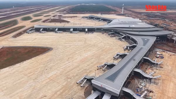 [Video] Ban hành mức giá dịch vụ phục vụ hành khách tại Cảng hàng không quốc tế Long Thành