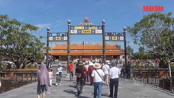[Video] 10 tỉnh thành đạt doanh thu du lịch nghìn tỷ dịp 2/9