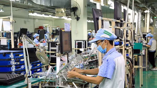 Tổ chức, cá nhân có trách nhiệm áp dụng quy chuẩn kỹ thuật có liên quan. (Ảnh: Tô Hội)
