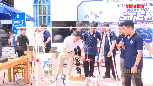 [Video] Học sinh, sinh viên đóng BHYT hơn 56.000 đồng mỗi tháng sau khi được hỗ trợ 50%